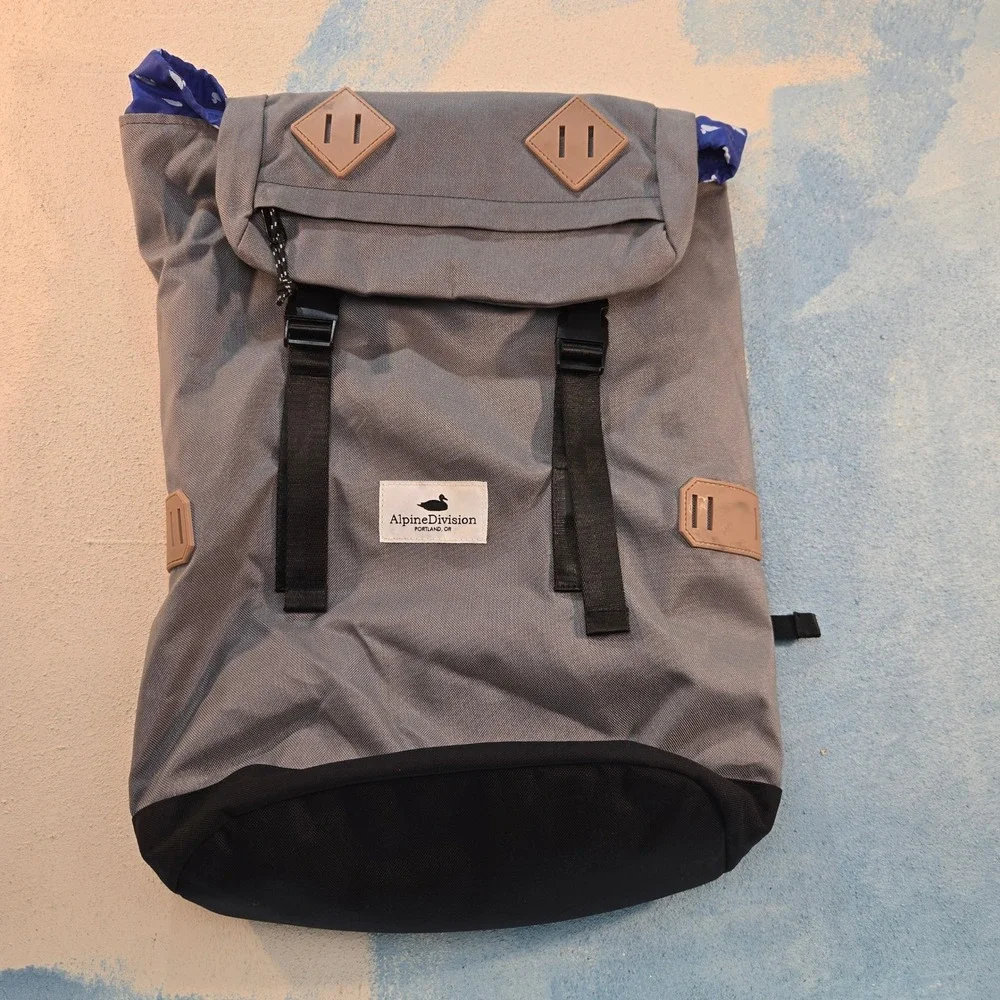 Alpine Division McKenzie Grey Roll Top Backpack 28L Portland OR Duck Print Liner
